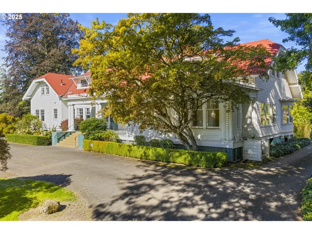 a view of house with outdoor space