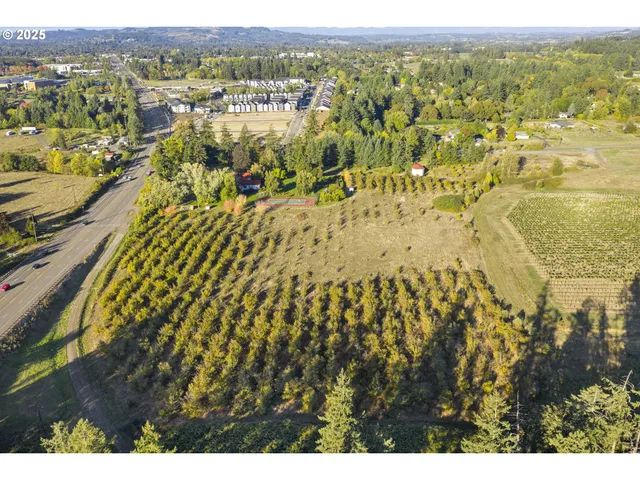 $3,500,000 | 30295 Highway 99W, Newberg, OR 97132