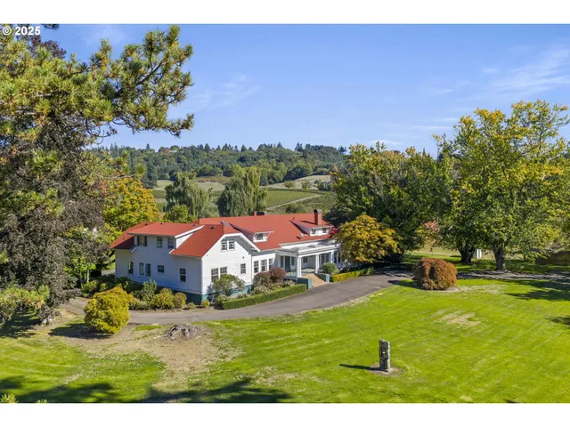 $3,500,000 | 30295 Highway 99W, Newberg, OR 97132