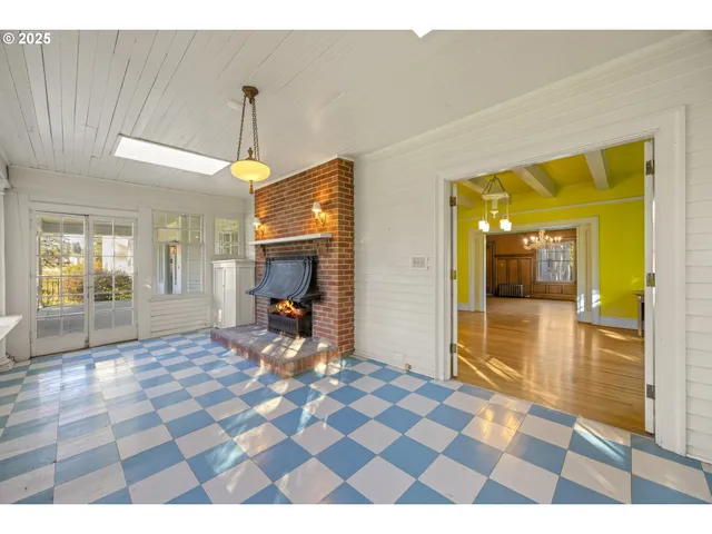 a view of a interior of the house