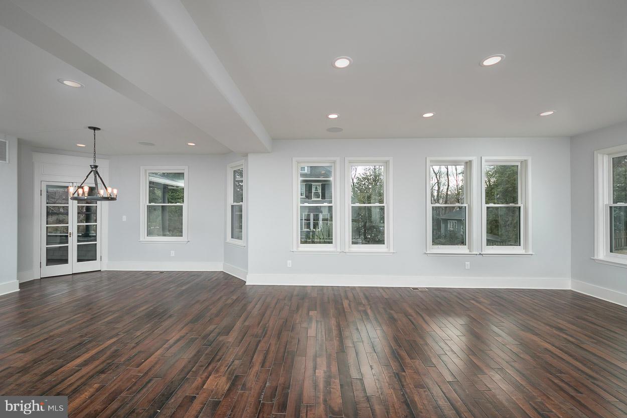 216 Hawthorn Road Baltimore, MD 21210 - Photo 4 of 30 Dining Room