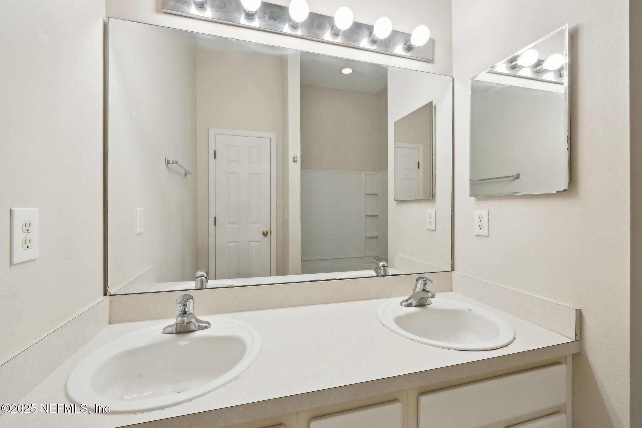 773 Crystal Way Orange Park, FL 32065 - Photo 30 of 72 30-web-or-mls-773 Crystal Way (33 of 38)