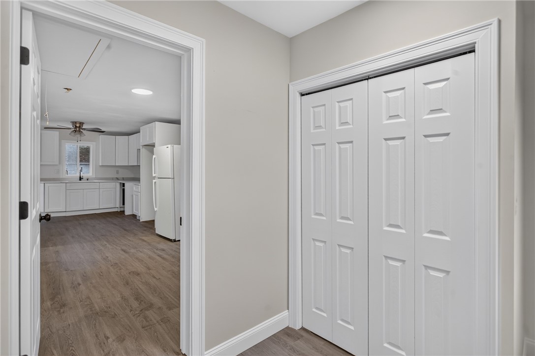 68 Uncas Street Warwick, RI 02889 - Photo 9 of 43