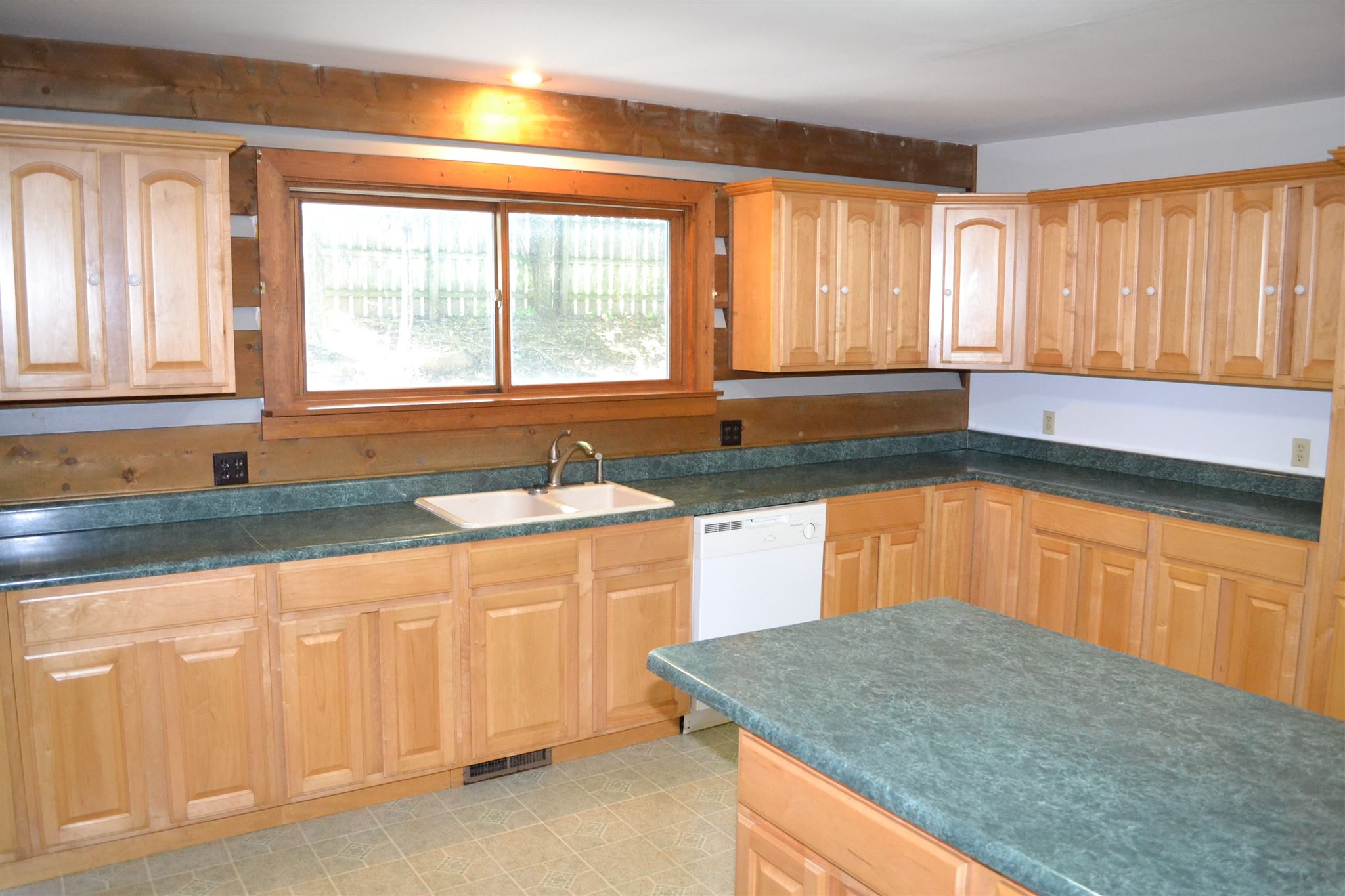2067 Roundabout Road Monticello, IN 47960 - Photo 11 of 36 Gallery Image 11
