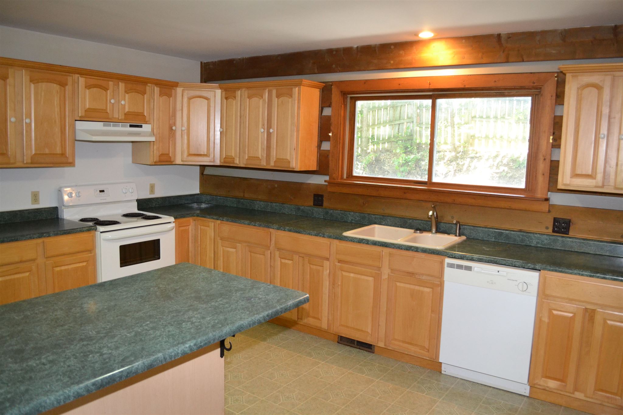2067 Roundabout Road Monticello, IN 47960 - Photo 13 of 36 Gallery Image 13