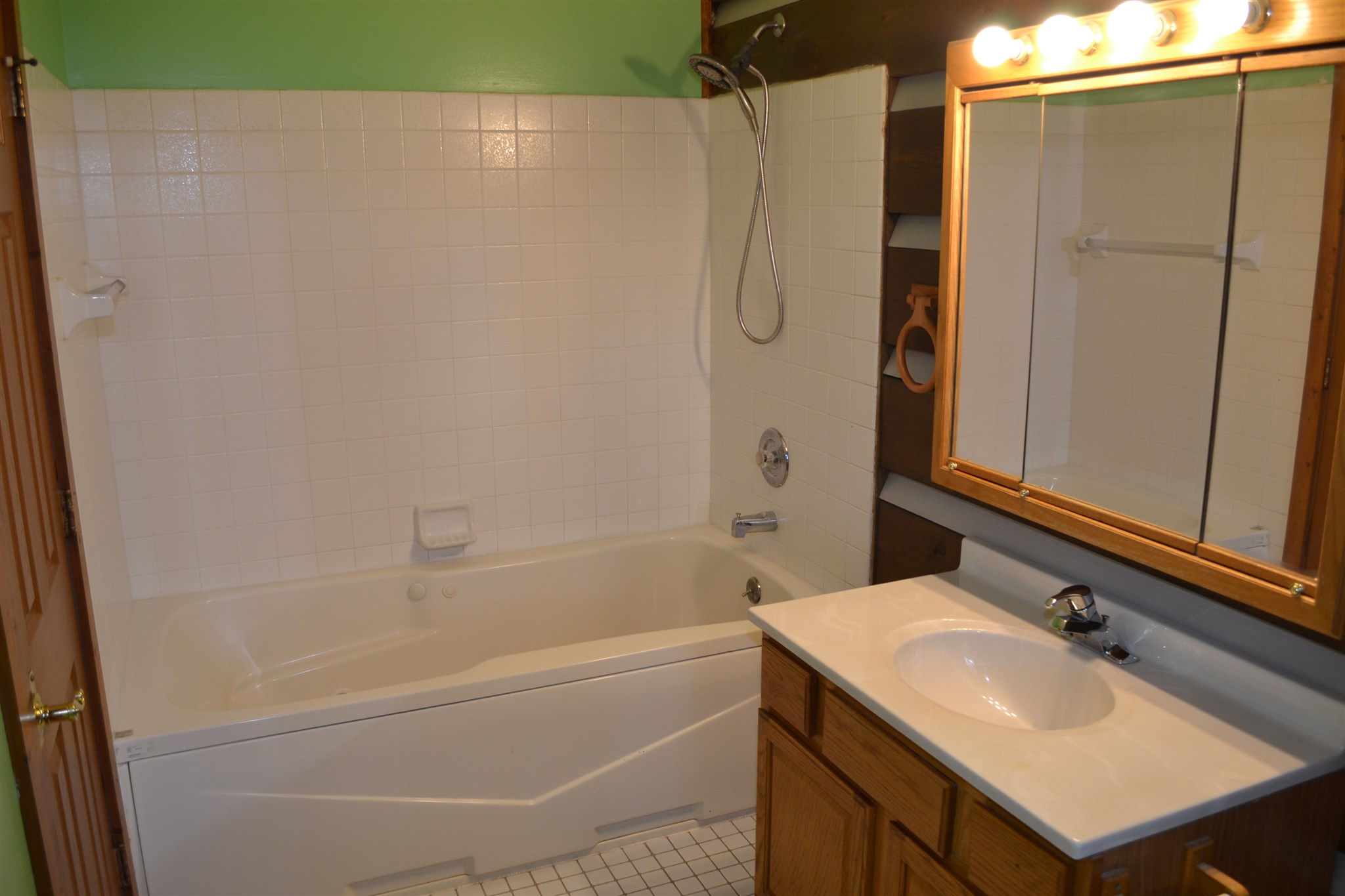 2067 Roundabout Road Monticello, IN 47960 - Photo 21 of 36 Gallery Image 21
