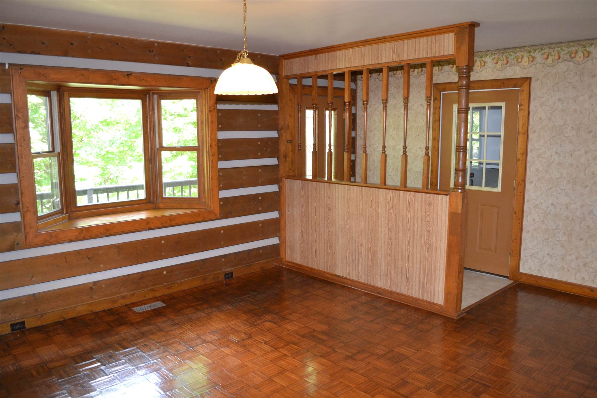 2067 Roundabout Road Monticello, IN 47960 - Photo 4 of 36 Gallery Image 4