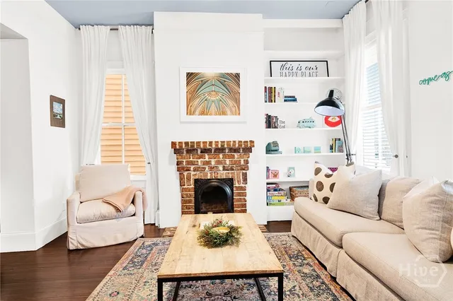 $4,450 | 14 East 41st Street, Savannah, GA 31401