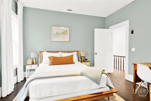 $4,450 | 14 East 41st Street, Savannah, GA 31401