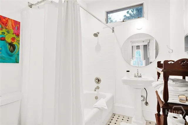 $4,450 | 14 East 41st Street, Savannah, GA 31401