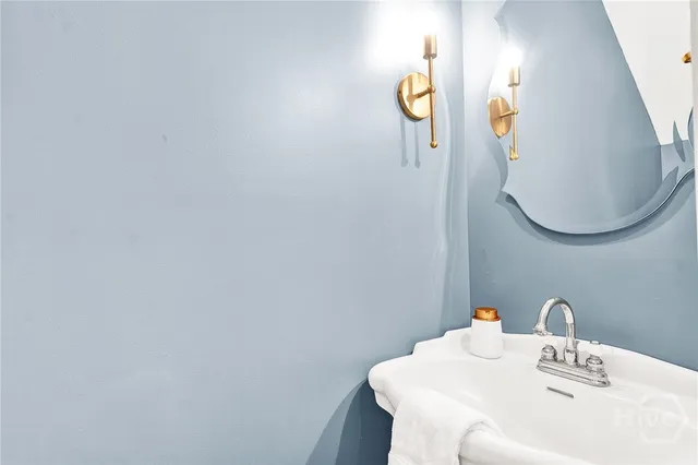 $4,450 | 14 East 41st Street, Savannah, GA 31401