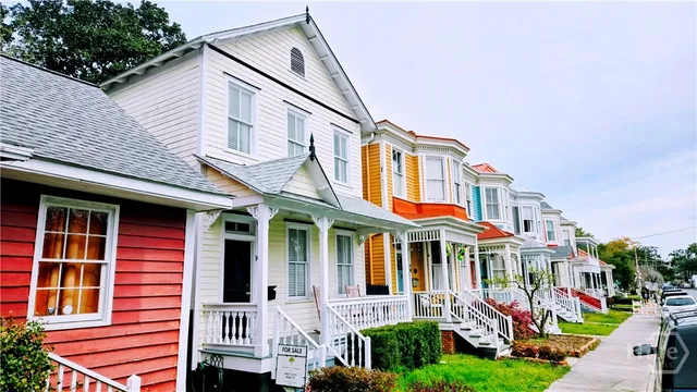 $4,450 | 14 East 41st Street, Savannah, GA 31401