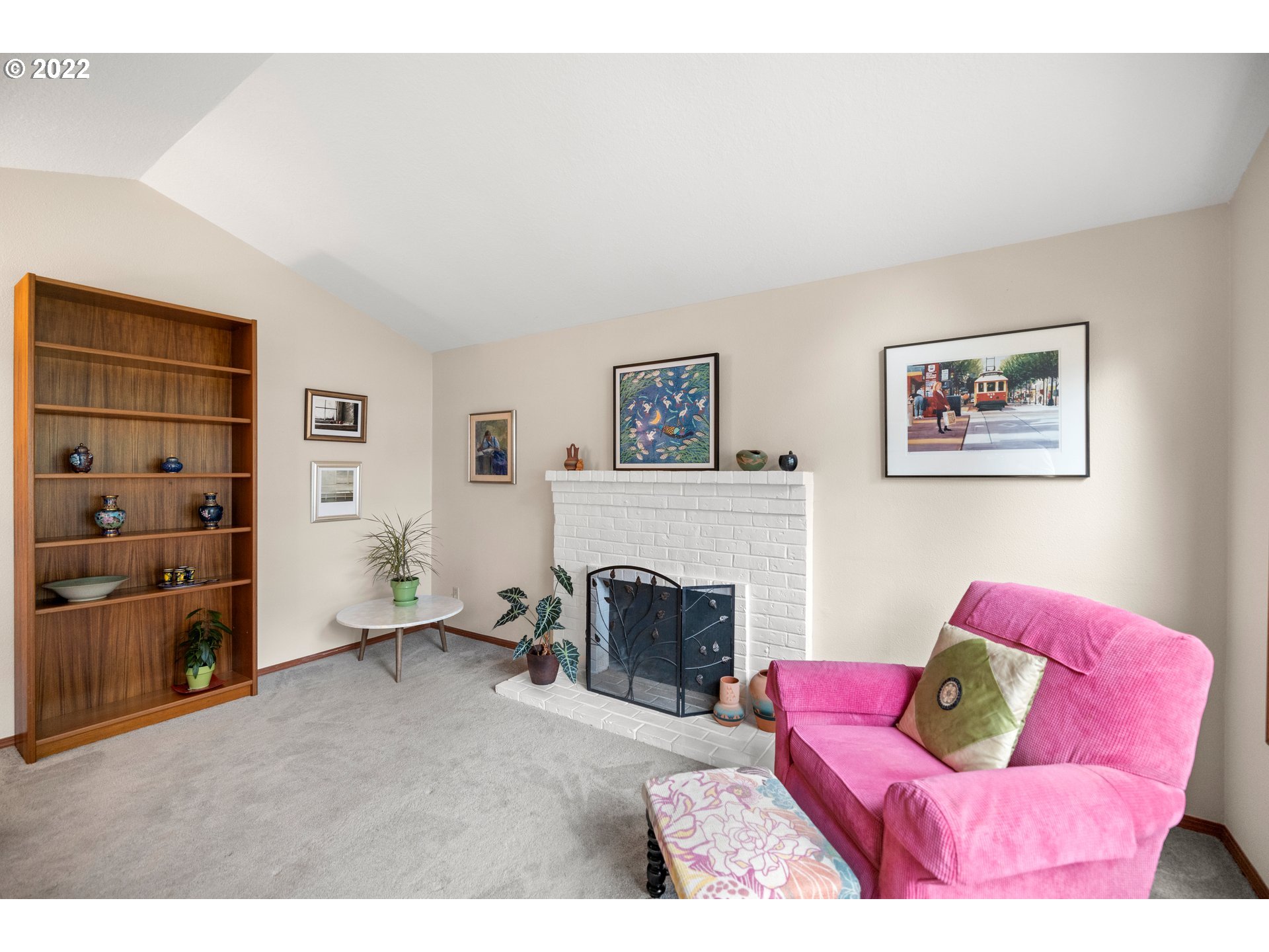 5837 Southwest 59th Court Portland, OR 97221 - Photo 4 of 28 Gallery Image 4