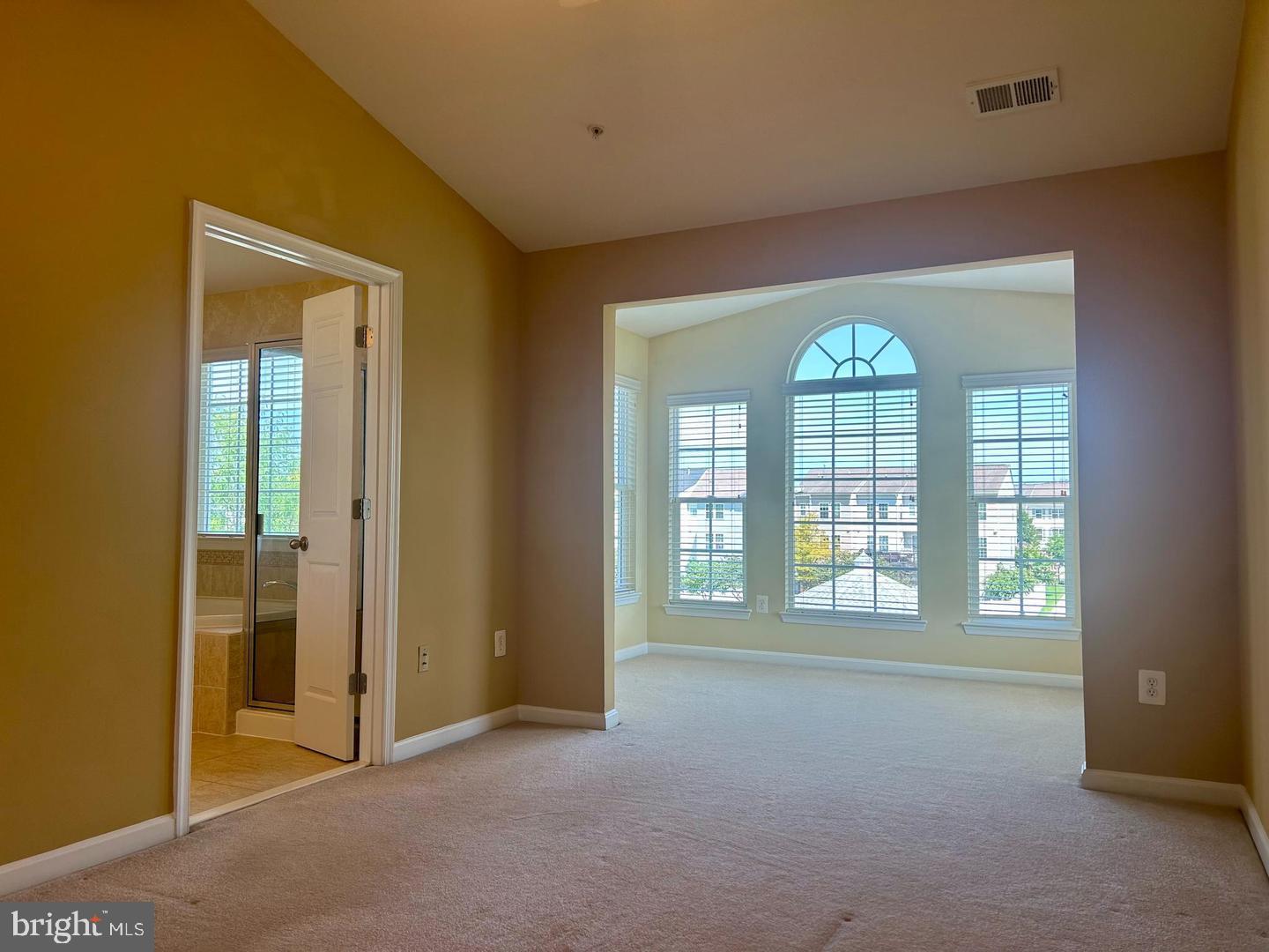 12901 Yellow Jacket Road Hagerstown, MD 21740 - Photo 3 of 17 LARGE MASTER SUITE WITH SITTING AREA