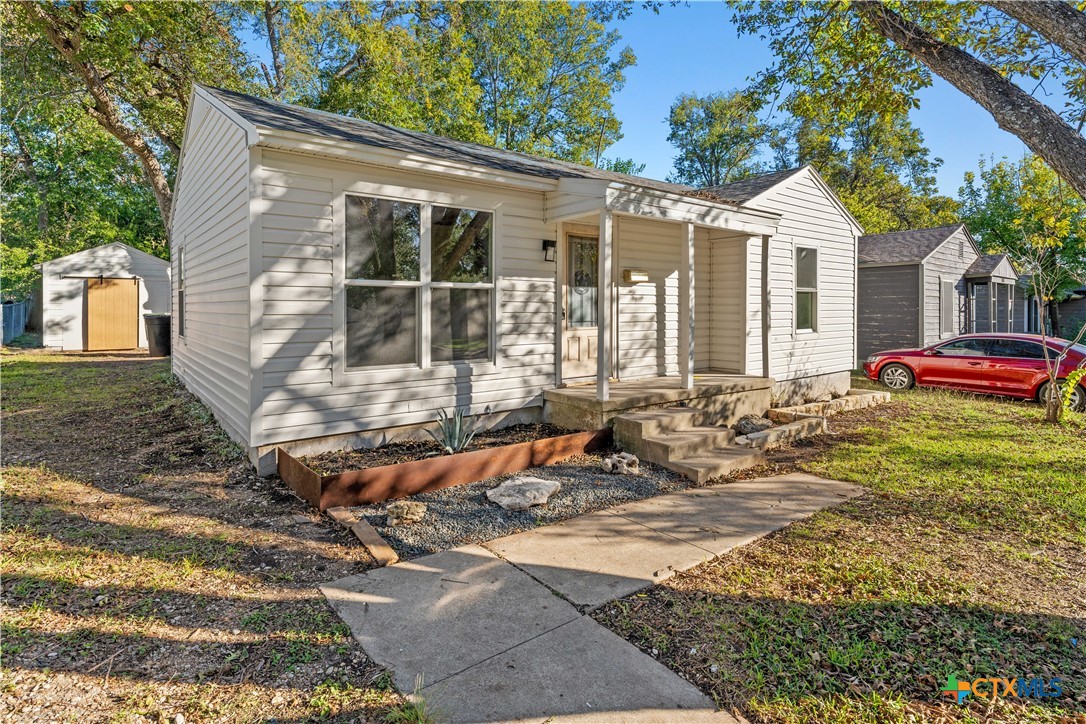 1807 South 11th Street Temple, TX 76504 - Photo 16 of 27 Updated Landscaping