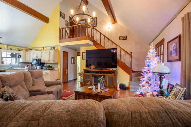 $825,000 | 323 Spring Creek Road, Lawrenceburg, TN 38464