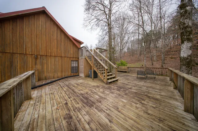 $825,000 | 323 Spring Creek Road, Lawrenceburg, TN 38464