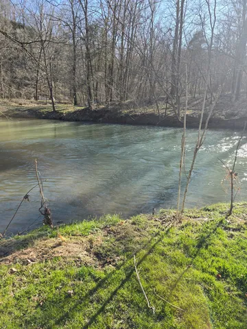 $825,000 | 323 Spring Creek Road, Lawrenceburg, TN 38464