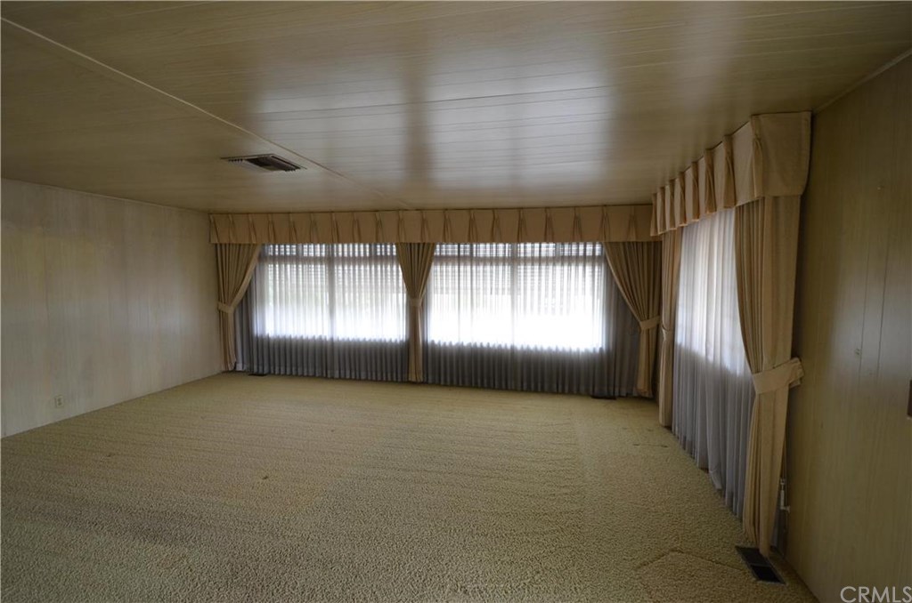 840 East Foothill Boulevard Azusa, CA 91702 - Photo 14 of 16