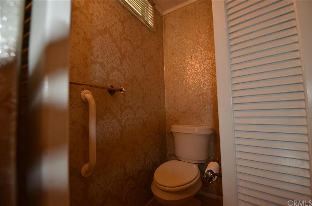 840 East Foothill Boulevard Azusa, CA 91702 - Photo 9 of 16