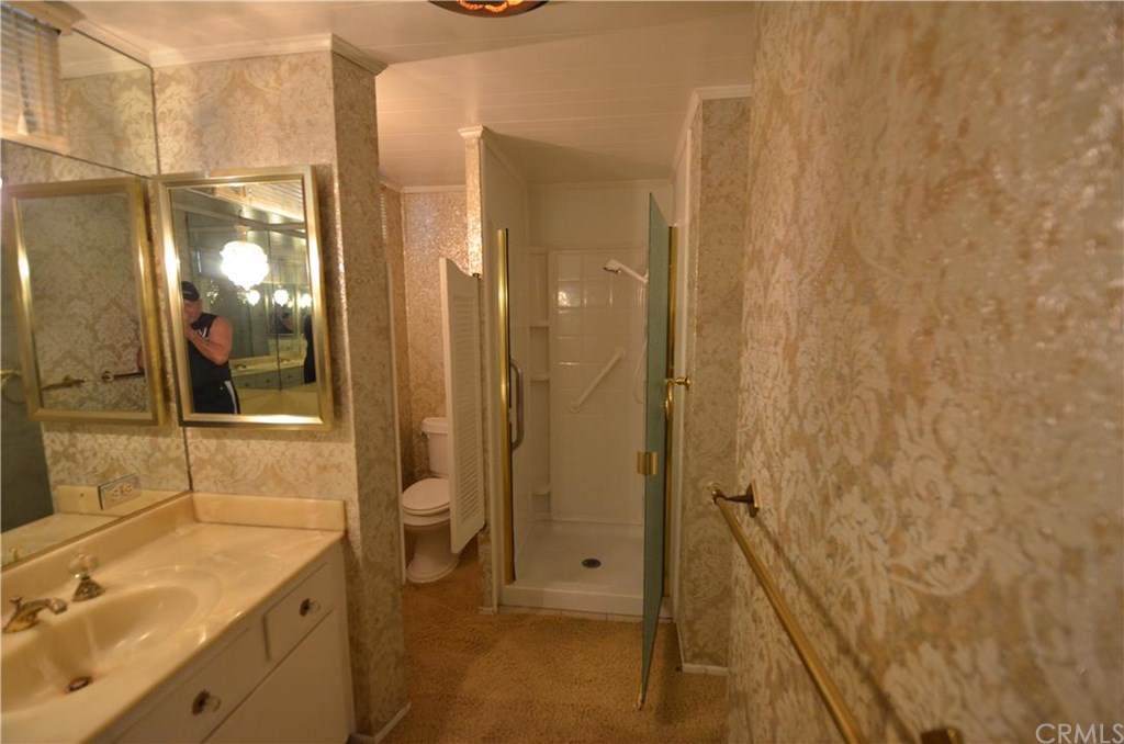 840 East Foothill Boulevard Azusa, CA 91702 - Photo 10 of 16