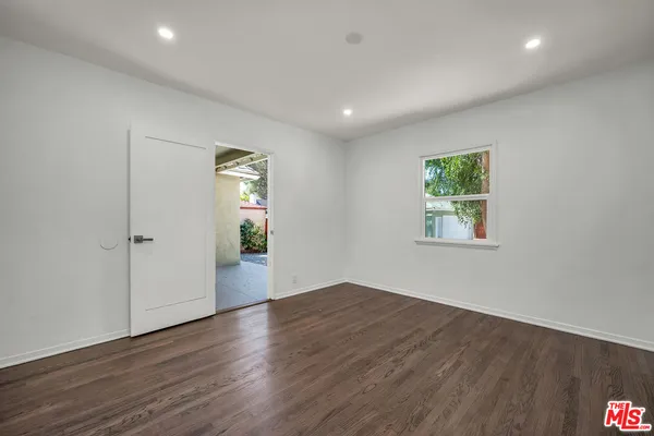 $5,900 | 1091 Palm Terrace, Pasadena, CA 91104
