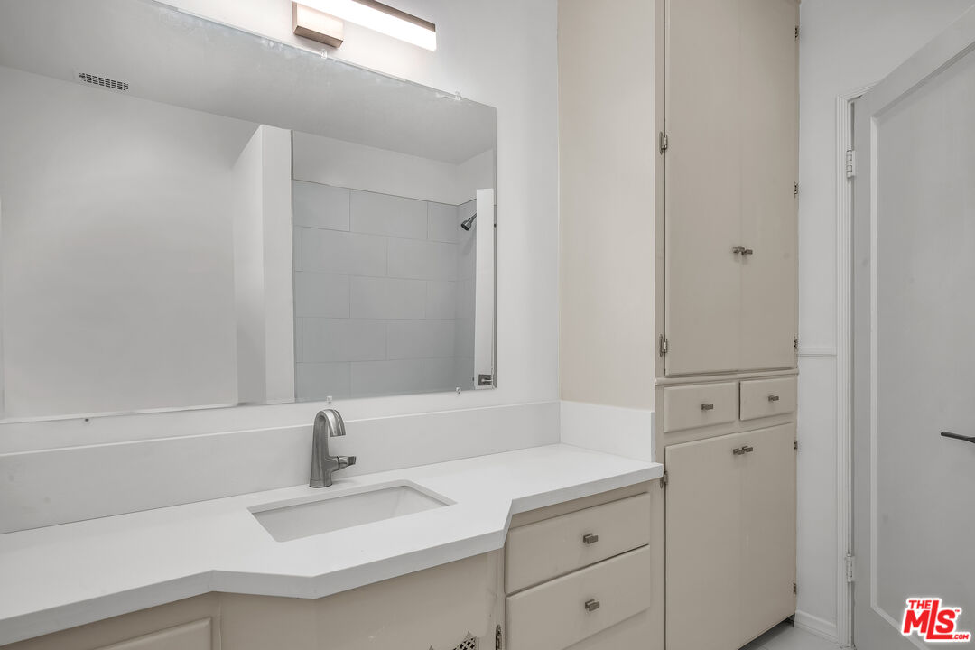 1091 Palm Terrace Pasadena, CA 91104 - Photo 24 of 34