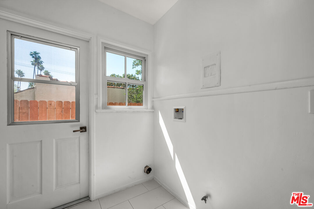 1091 Palm Terrace Pasadena, CA 91104 - Photo 27 of 34