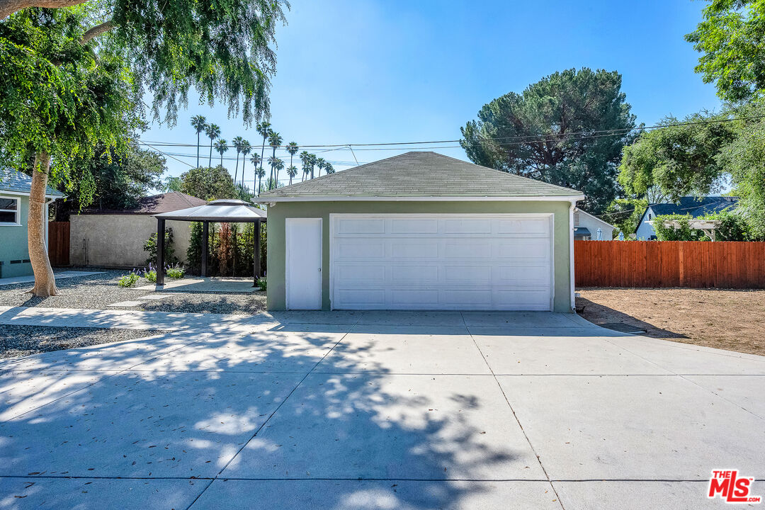 1091 Palm Terrace Pasadena, CA 91104 - Photo 28 of 34