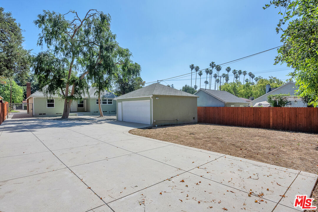 1091 Palm Terrace Pasadena, CA 91104 - Photo 29 of 34