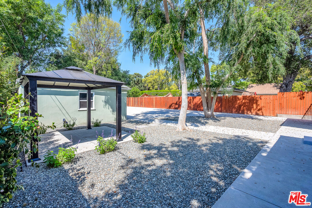 1091 Palm Terrace Pasadena, CA 91104 - Photo 30 of 34