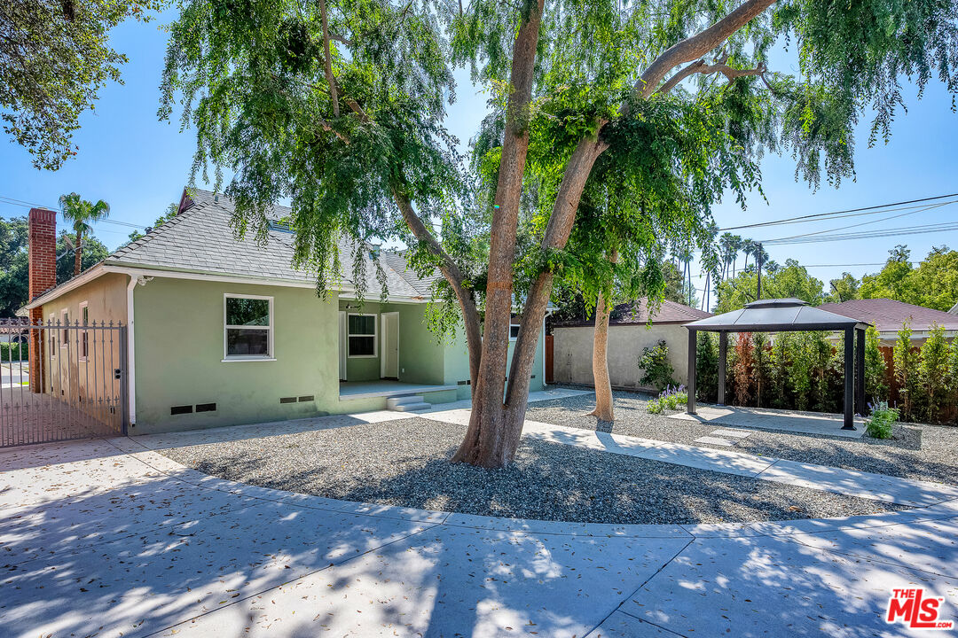 1091 Palm Terrace Pasadena, CA 91104 - Photo 31 of 34