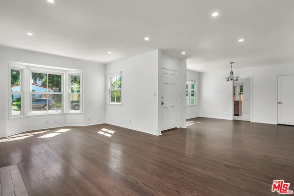 $5,900 | 1091 Palm Terrace, Pasadena, CA 91104