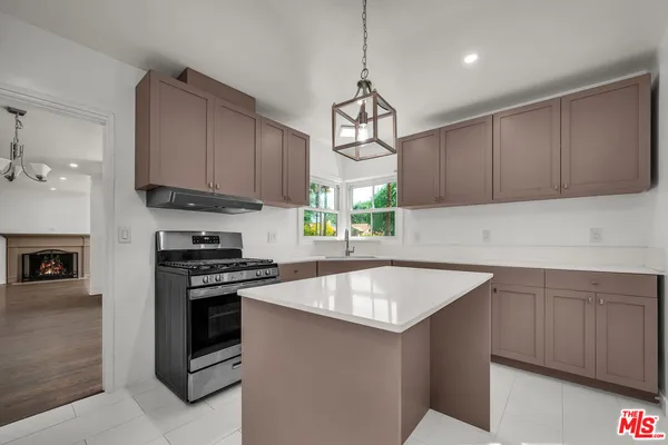 $5,900 | 1091 Palm Terrace, Pasadena, CA 91104