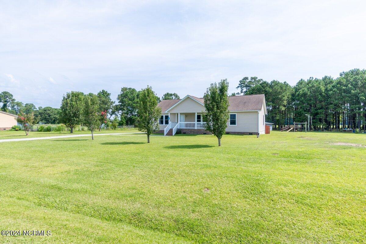 116 Patsy Lane Hubert, NC 28539 - Photo 2 of 51 1-2