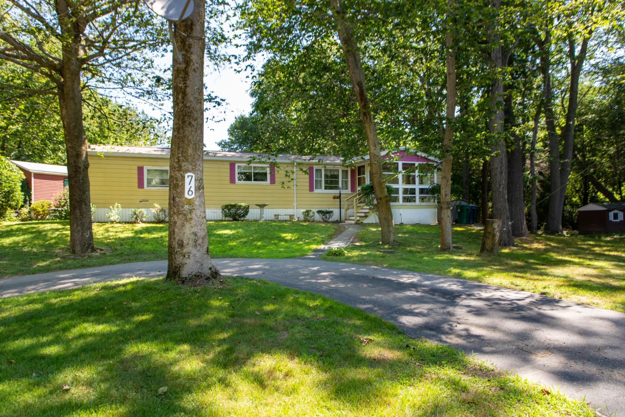 76 Hemlock Street Hampton, NH 03842 - Photo 1 of 23 Gallery Image 1