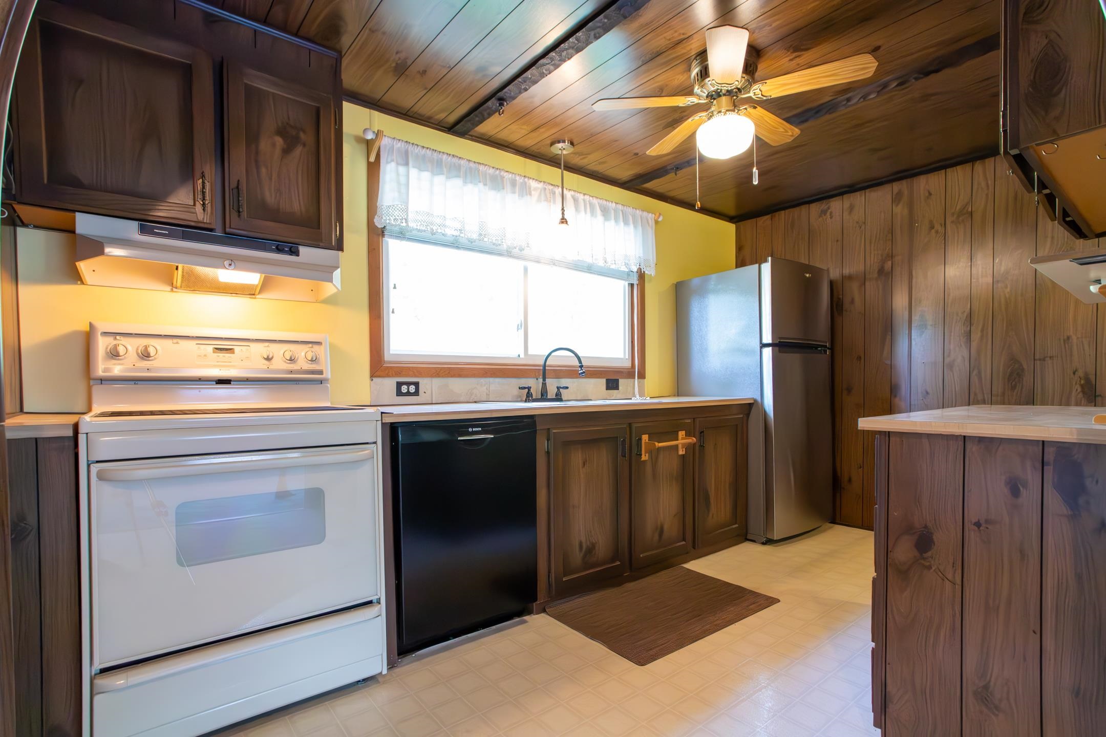 76 Hemlock Street Hampton, NH 03842 - Photo 20 of 23 Gallery Image 20