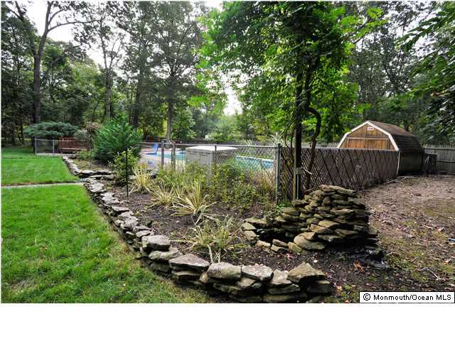 41 Eaglenest Road Freehold, NJ 07728 - Photo 4 of 16