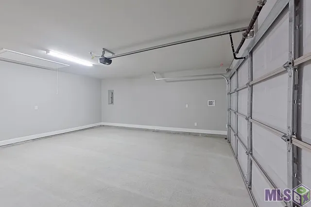 $1,985 | 13808 Pinyon Drive, Denham Springs, LA 70726