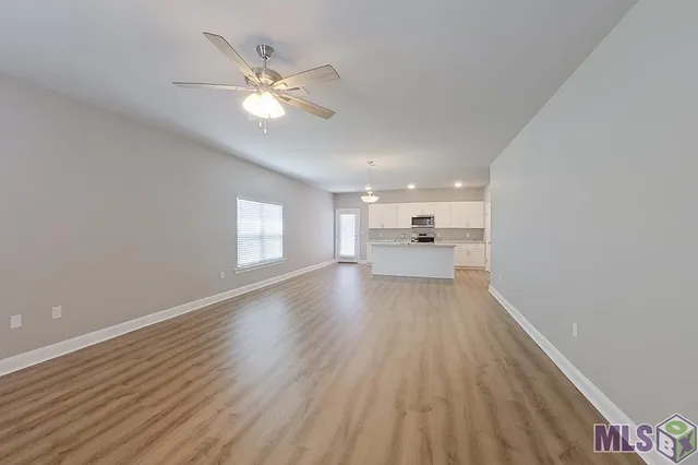 $1,985 | 13808 Pinyon Drive, Denham Springs, LA 70726