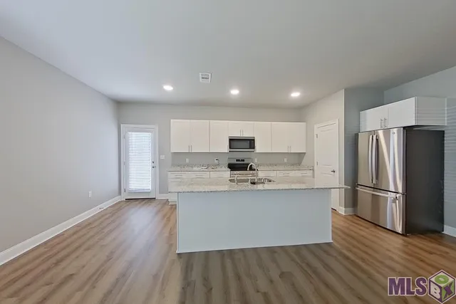 $1,985 | 13808 Pinyon Drive, Denham Springs, LA 70726