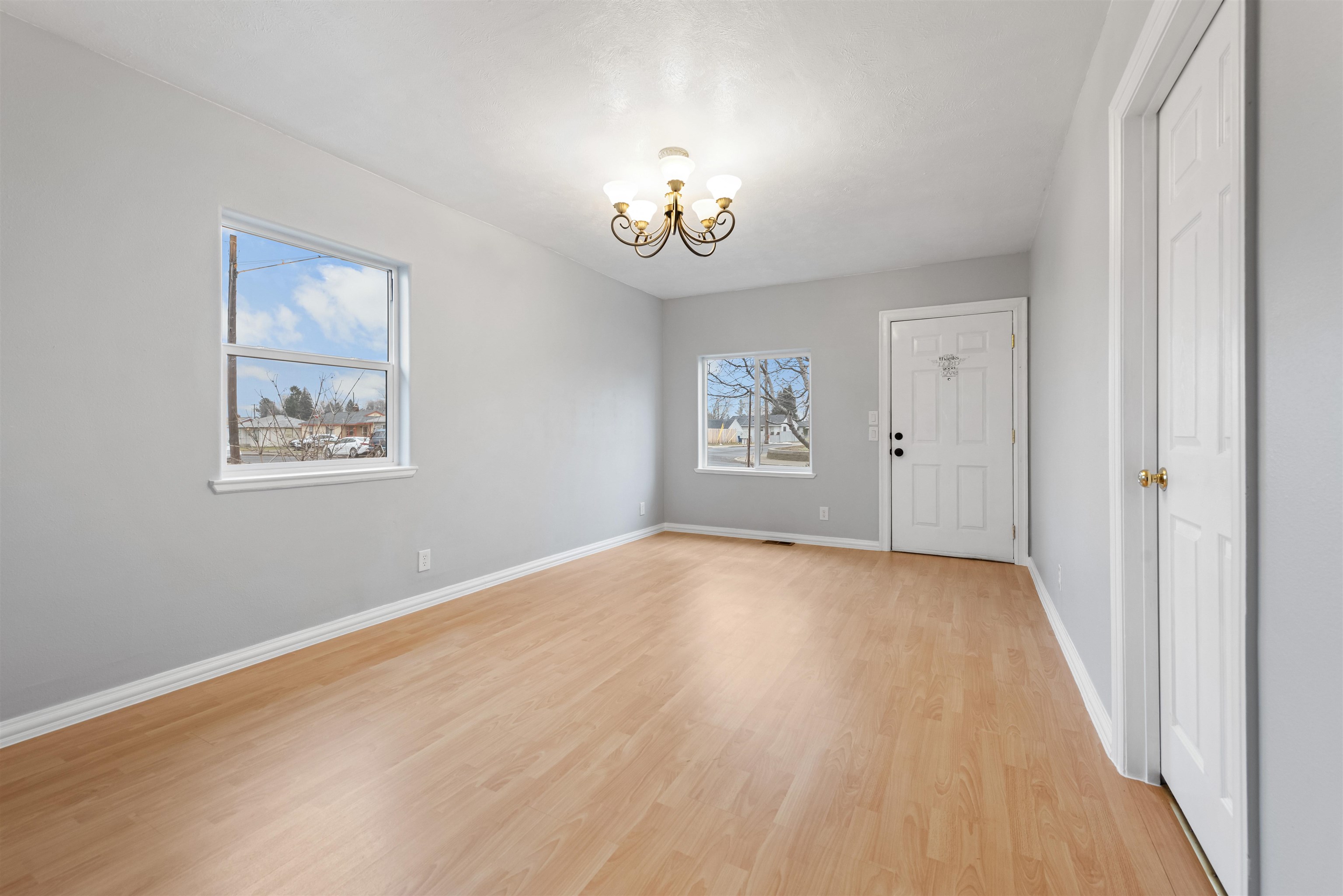 1327 East Decatur Avenue Spokane, WA 99208 - Photo 5 of 20 Gallery Image 5