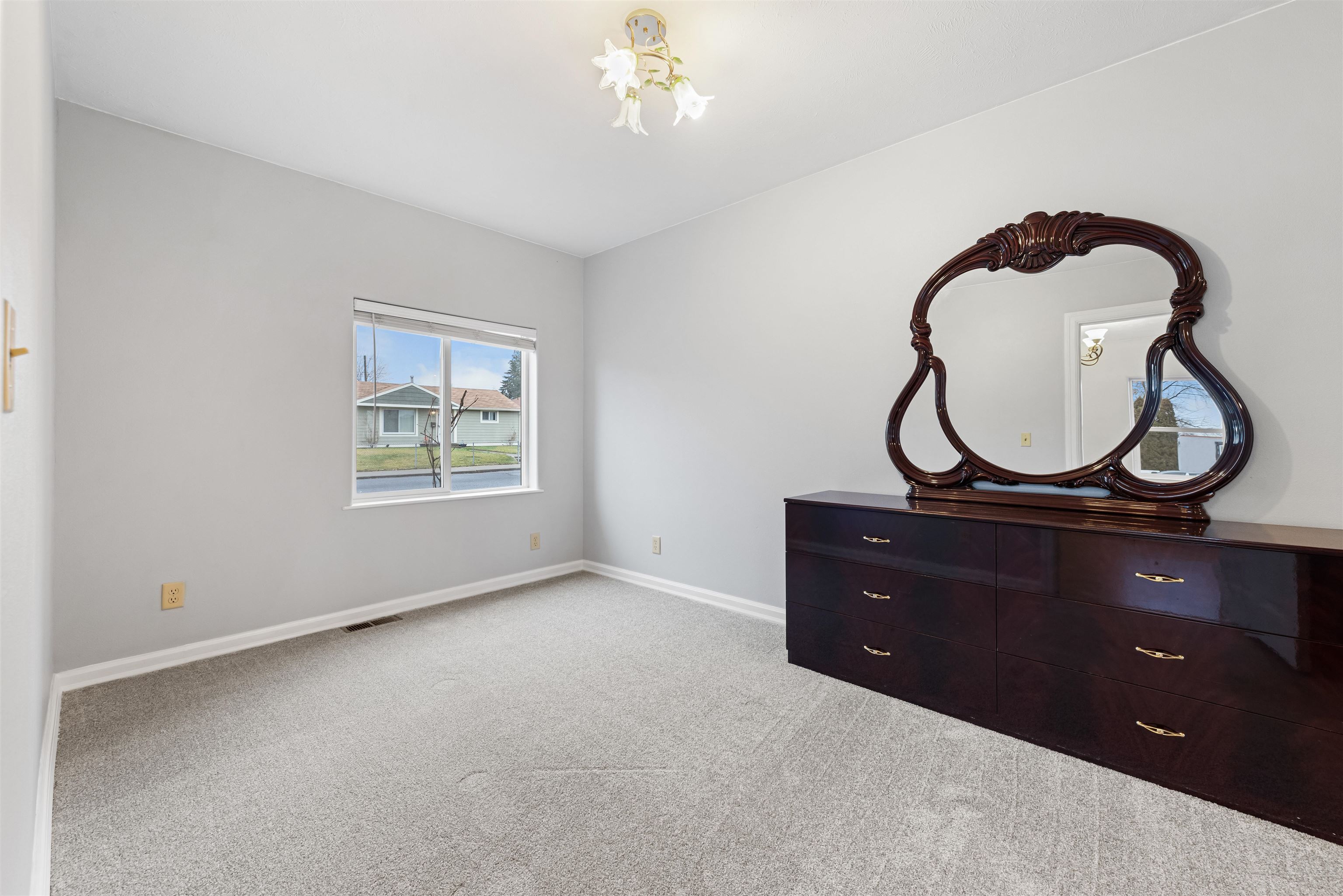 1327 East Decatur Avenue Spokane, WA 99208 - Photo 8 of 20 Gallery Image 8
