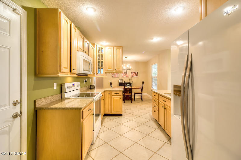 933 Mill Rd Lane Port Orange, FL 32127 - Photo 11 of 49 Kitchen (4)