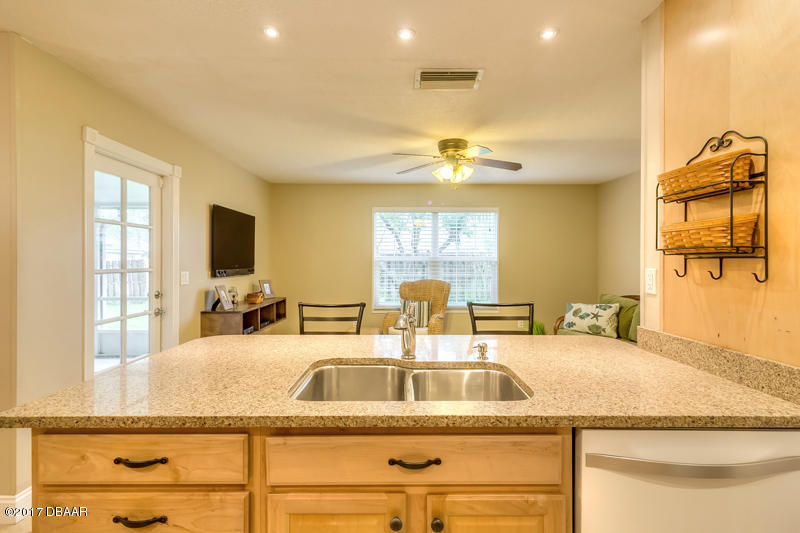 933 Mill Rd Lane Port Orange, FL 32127 - Photo 12 of 49 Kitchen View