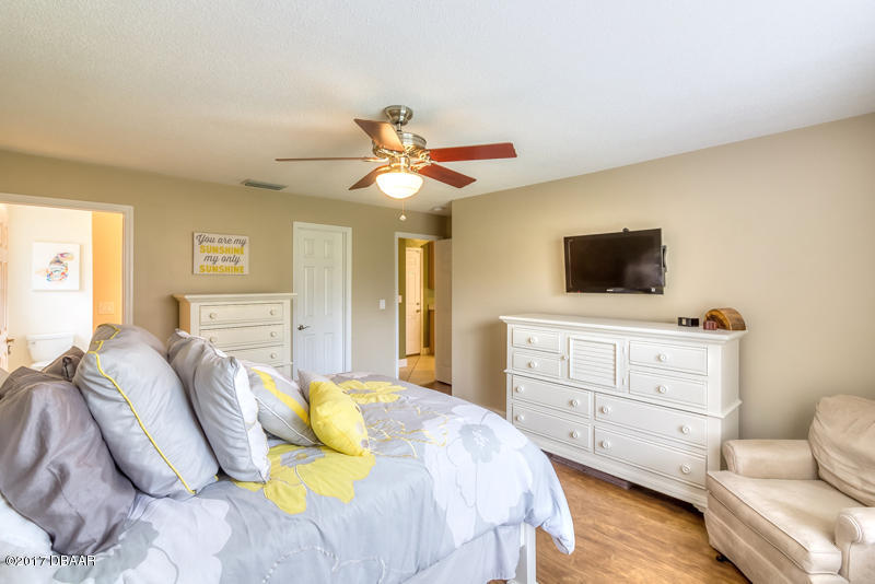 933 Mill Rd Lane Port Orange, FL 32127 - Photo 22 of 49 Owner's Suite (2)