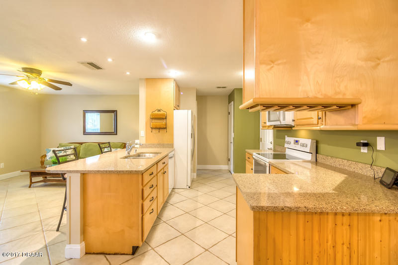 933 Mill Rd Lane Port Orange, FL 32127 - Photo 10 of 49 Kitchen (3)