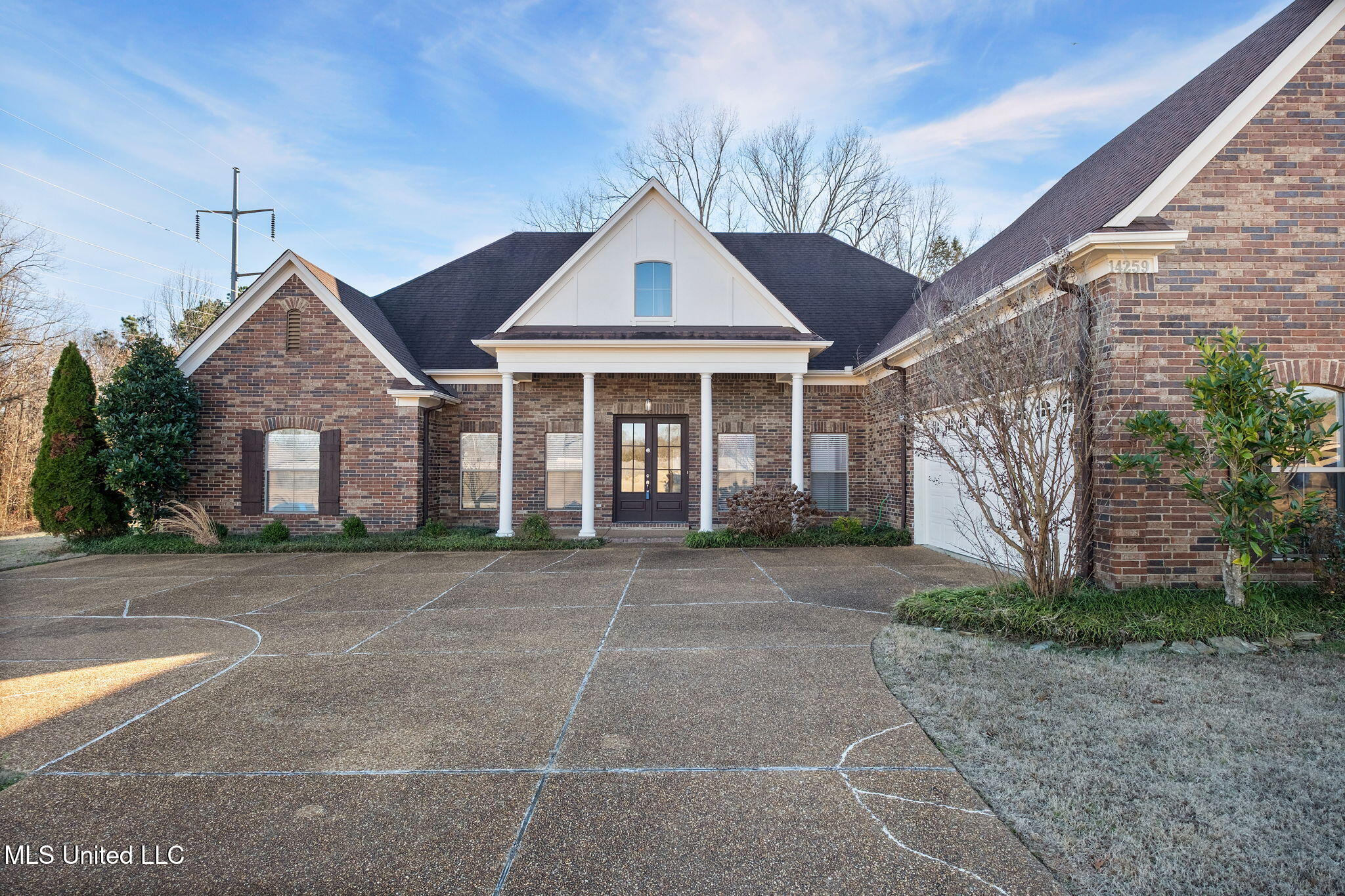 14259 Chapel Ridge Trail Olive Branch, MS 38654 - Photo 2 of 34 45-web-or-mls-DSCF1846