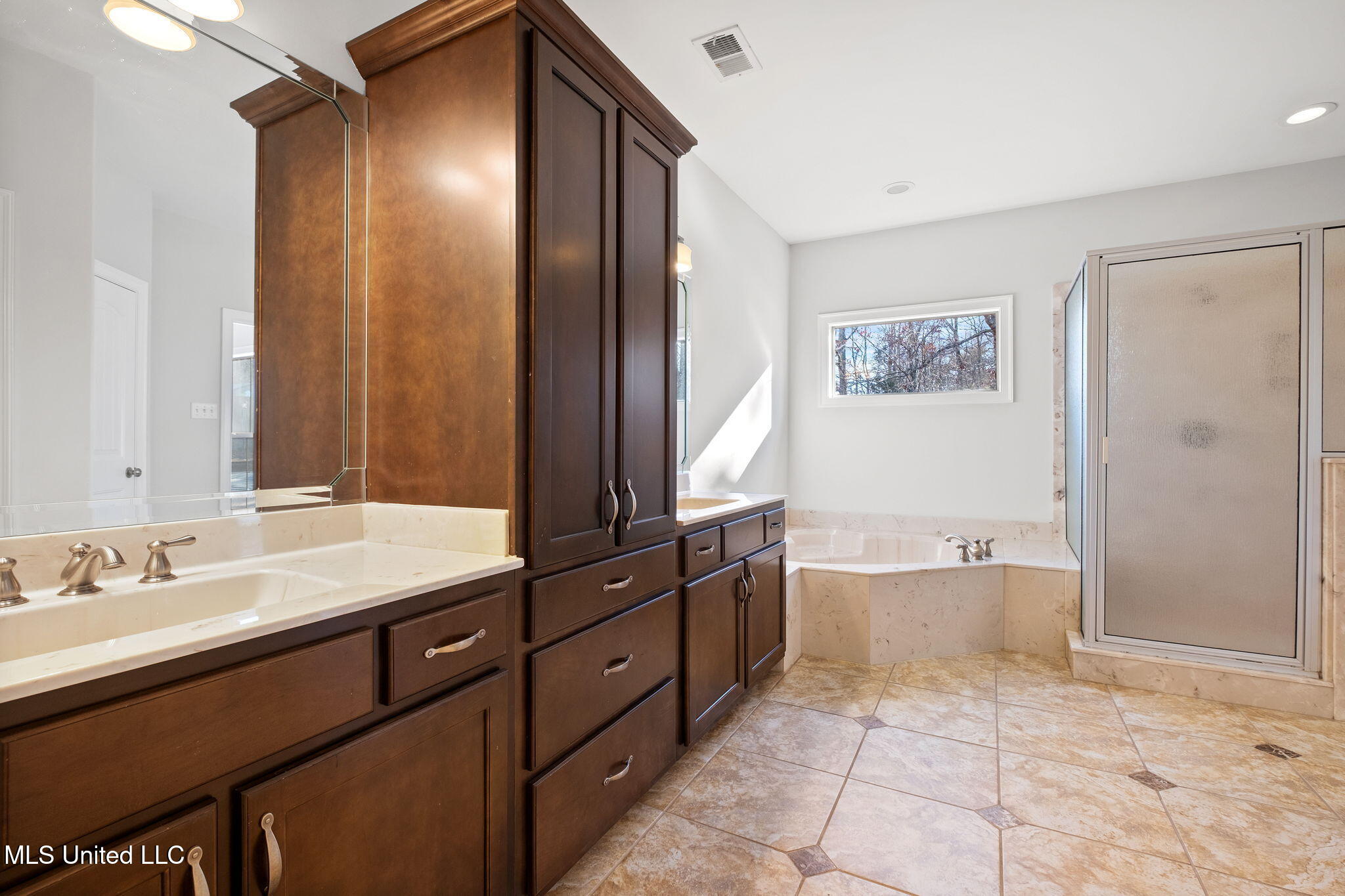 14259 Chapel Ridge Trail Olive Branch, MS 38654 - Photo 28 of 34 6-web-or-mls-DSCF1651