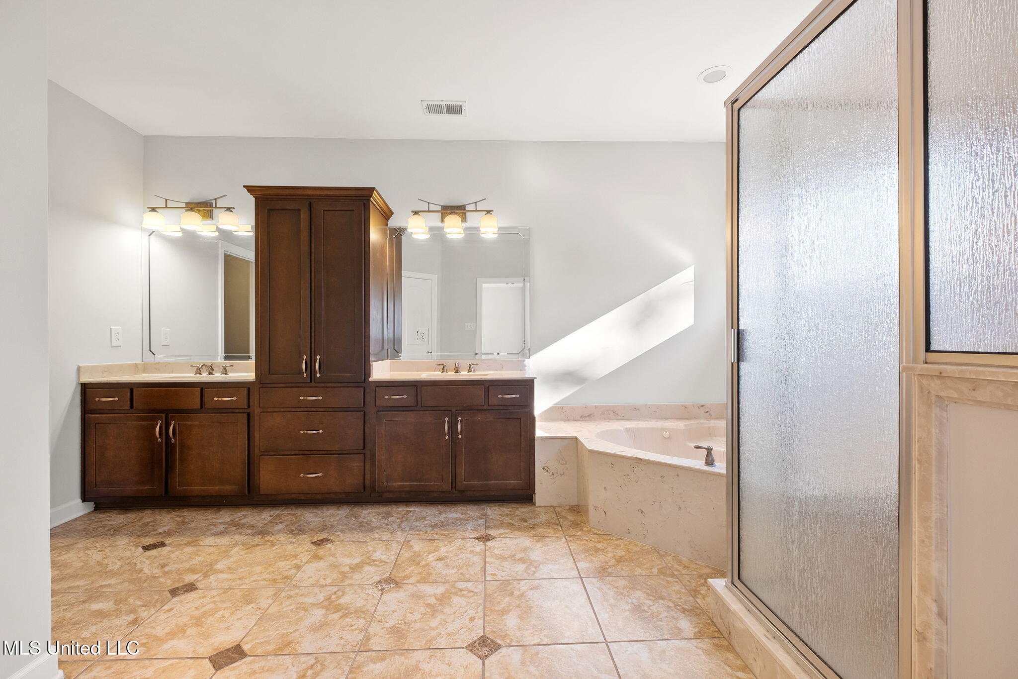 14259 Chapel Ridge Trail Olive Branch, MS 38654 - Photo 31 of 34 3-web-or-mls-DSCF1636